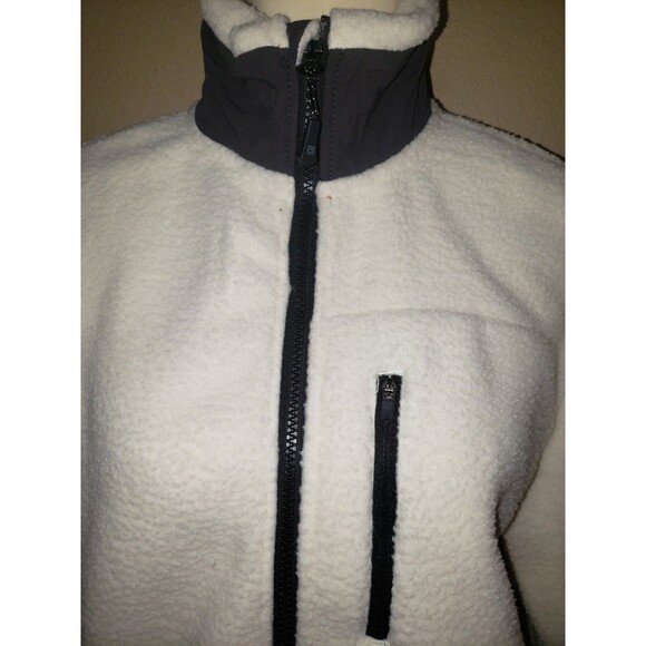 Avalanche Fleece Jacket Unisex M Cream Charcoal Gray MSRP $138 NWT - Picture 4 of 14